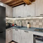 Golden Luxe - Luxury Penthouse Duomo View