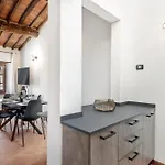 Apartamento Golden Luxe - Luxury Penthouse Duomo View *