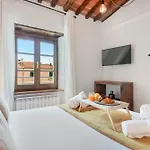 Golden Luxe - Luxury Penthouse Duomo View *