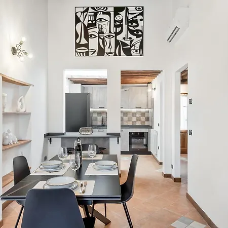Luxury Penthouse Duomo View Apartment *